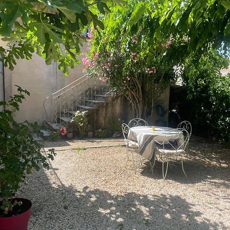 Appartement Avec Jardin En Ville Л'Иль-сюр-ла-Сорг Экстерьер фото